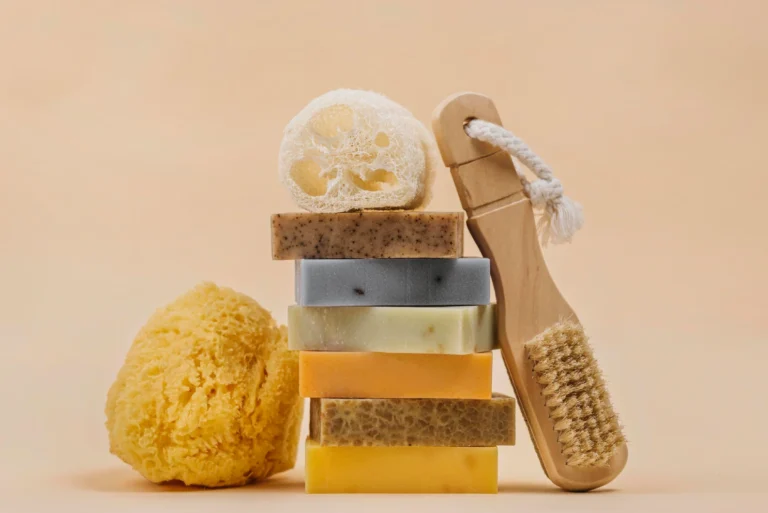 natural-wooden-brushes-soaps